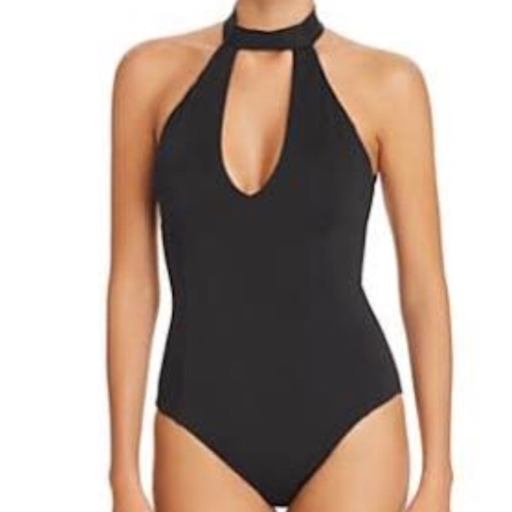 Laundry one piece
